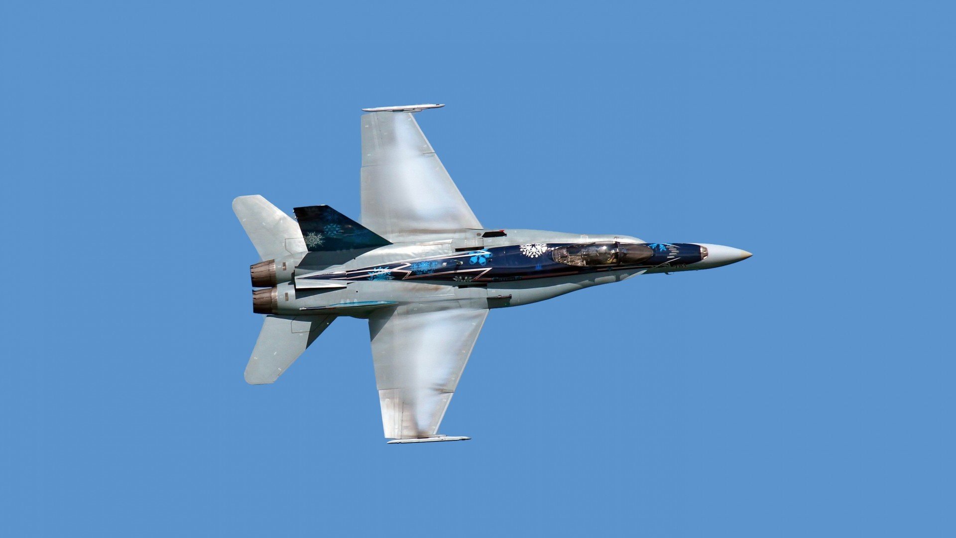 足球场地环境改善行动在多个城市展开,足球场改造施工方案